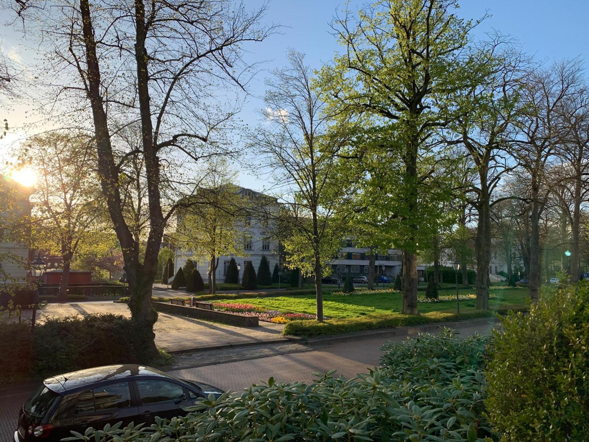 Stilvolle Stadtoase, 116 Qm, Parkblick, Wassernah, Parkplatz